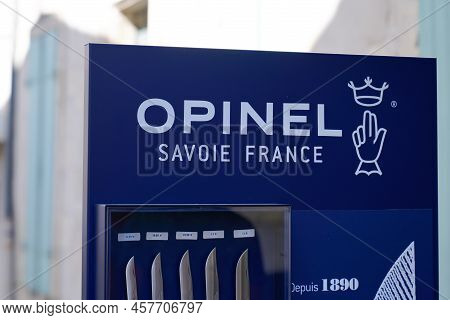 Nice , Paca  France - 06 15 2022 : Opinel Savoie Logo Sign And Text Brand French Company Specialized