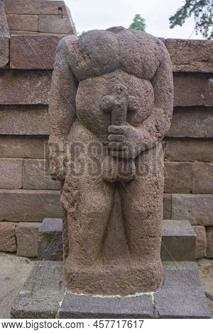 Sukuh Temple Or Candi Sukuh, Reliefs At Sukuh Temple.ancient Erotic Candi Sukuh-hindu Temple On Cent