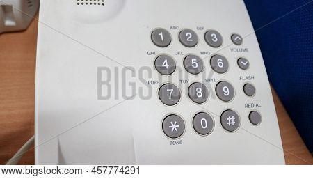 The Numeric Keypad On The Phone, Use This Number To Connect To The Destination Number