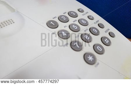 The Numeric Keypad On The Phone, Use This Number To Connect To The Destination Number