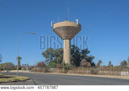 Bloemfontein, South Africa - July 4, 2022: A Water Reservoir In Heuwelsig, A Suburb Of Bloemfontein.
