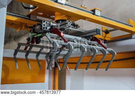 Lifting Jaw Grip Of Bag Stacking Machine