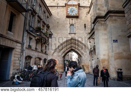 Bordeaux, France - February 19, 2022: Selective Blur On Young People Smoking Tobacco Cigarettes In F