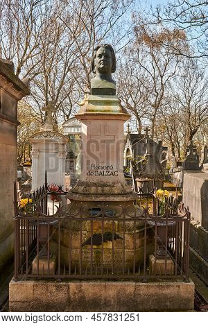 Paris, France -april 4, 2018: The Tomb Of Honore De Balzac In Pere Lachaise Cemetery