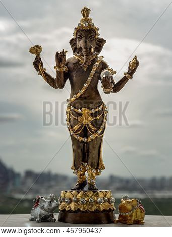 Bronze Figurine Of Lord Ganesha And Mushika Statue Mouse (rat Of Lord Ganesha Amulet). Ganesha Is Hi