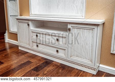 Built-in Chest Of Drawers From Veneer And Solid Ash In Light Enamel With Gray Patina. Detail Of Deco
