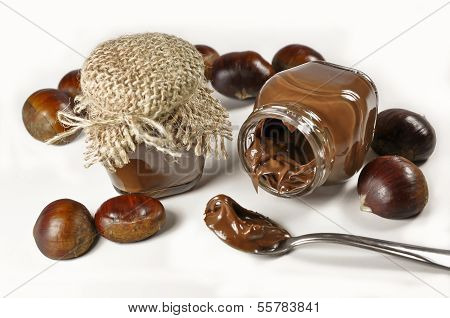 Chestnuts and a chocolate cream in little jars
