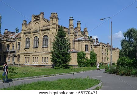 KIEV, UKRAINE - 26 MAY 2014:Historica area of the campus of Polytechnic University. May 26 , 2014 in Kiev, Ukraine 