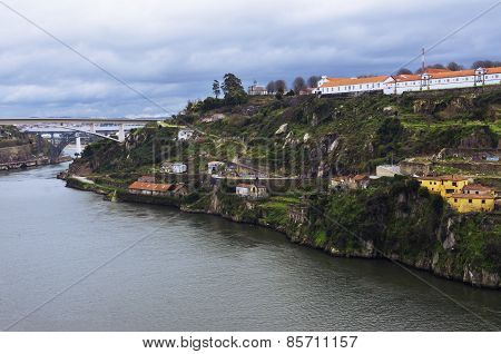 River Douro Bank