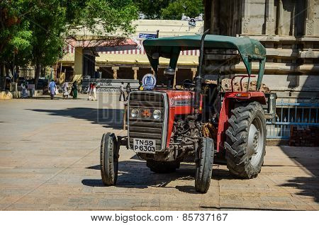 Wheeled Tractor Inside  Meenakshi Temple