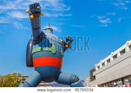 Tetsujin 28 - Go (Gigantor) Monument in Kobe, Japan