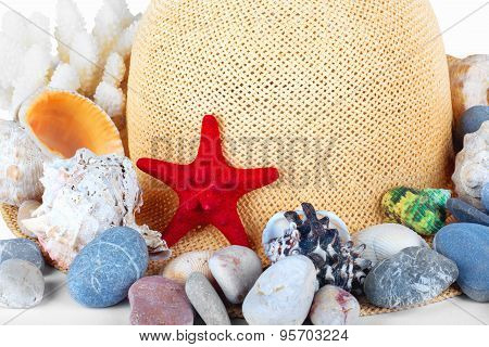 Pretty Straw Hat With Starfish, Pebble And  Mussel