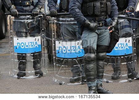 Vicenza, Vi, Italy - January 28, 2017: Armed Escort Of The Italian Police During The Transfer Of Foo