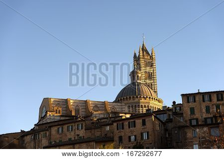 Siena Cathedral (Santa Maria Assunta) 1220-1370 in the evening. Toscana (Tuscany) Italy Europe