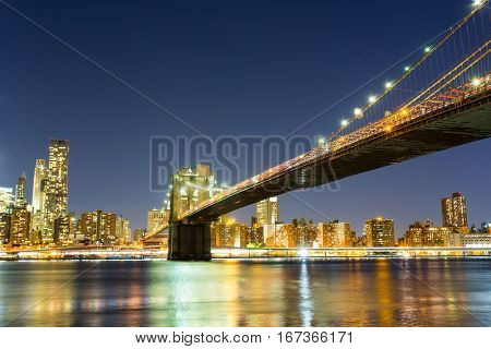 Brooklyn bridge, manhattan night view from hudson