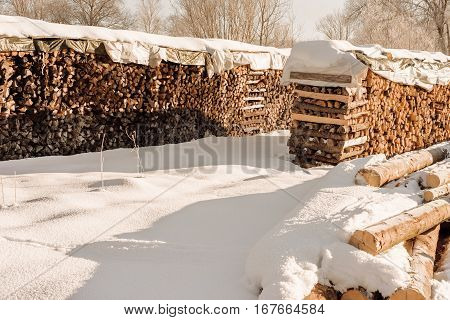 wood timber snow winter cabin traditional alpine life