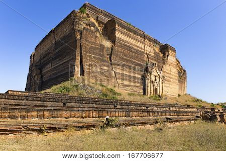 Ruined Pagoda in Mingun Paya / Mantara Gyi Paya ,Myanmar.