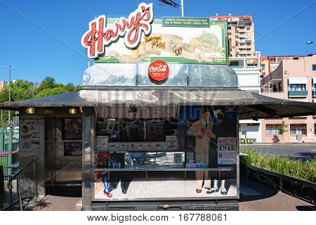 Harrys Cafe De Wheels, Iconic Counter-service Pie Seller