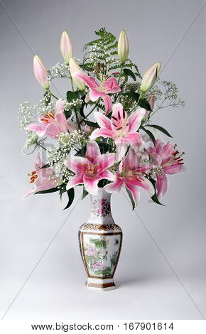 vase flowers bouquet floral , fresh beautiful nature