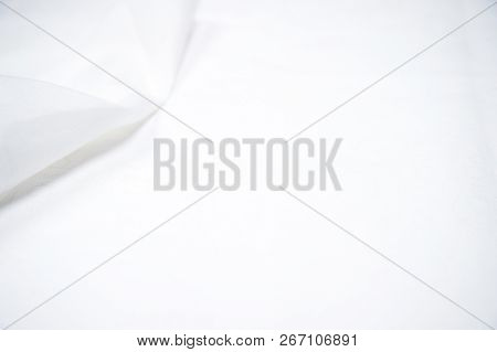 White Linin Tablecloth For Luxury Food Restaurant Dinner Background
