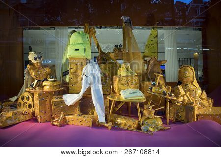 London, Uk - September 17, 2018: Shop Selfridges On Oxford Street In London, Decorated For Autumn Te