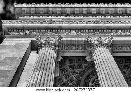 Rome, Italy - October 16: Neoclassical Architecture In Rome. Vittoriano (altar Of Nation) Monument I