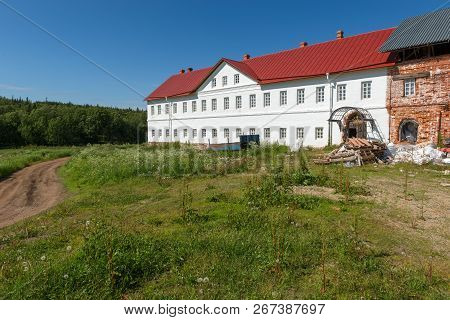Holy Trinity Anzersky Monastery Of The Solovki Monastery On An Island Anzer (russia, Arkhangelsk Reg