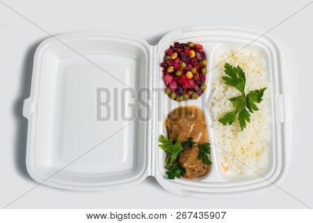 Lunch Box Set. Disposable Plastic Lunch Box. A White Food Box, Lunch, Fast Food, Isolated On White B