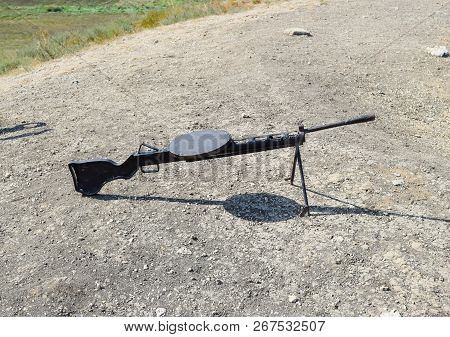 Fake Manual Small Arms During The Second World War. Black Armament Samples Of Past Wars.