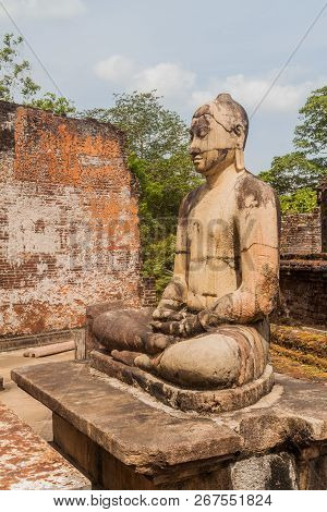 Buddha Statue In Vatadage In The Ancent City Polonnaruwa, Sri Lanka