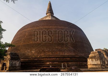 Rankoth Vehera Vihara In The Ancient City Polonnaruwa, Sri Lanka
