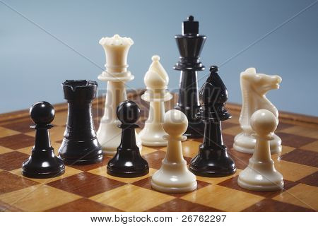 Chess piece isolierten auf weißen Hintergrund