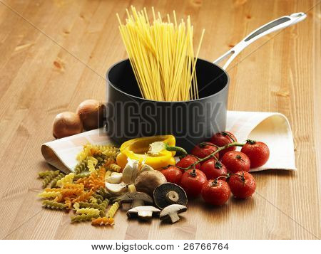 Skladem obrázek si speghetti přísad.