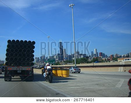 Chicago - June 17: Dan Ryan Expressway Heading To The South Side On June 17, 2012 In Chicago, Illino