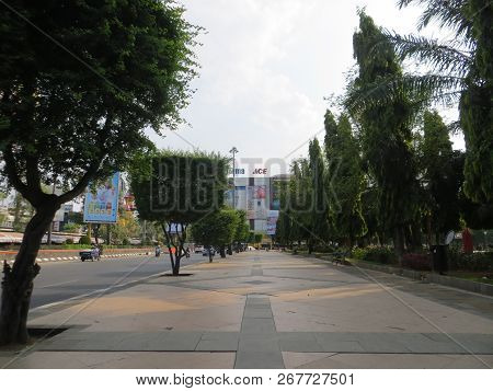 Semarang, Indonesia - October 28, 2018: Pedestrian Walkway At Taman Simpang Lima (simpang Lima Park)