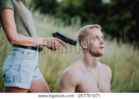 The Girl Sent A Gun To A Man Who Is Suspected Of Treason