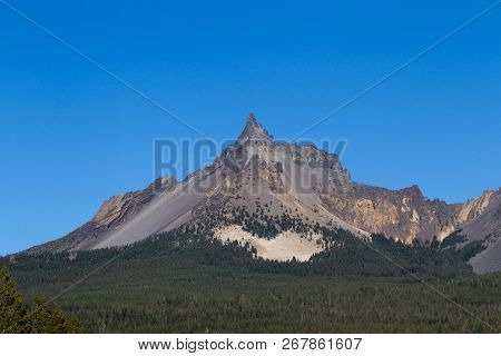Mount Thielsen, Southern Oregon Cascades
