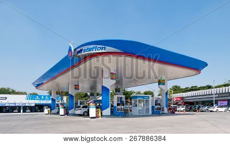 Bangkok, Thailand - November 5, 2018 : Ptt Gas Station On Nov 5, 2018 In Thailand. Ptt Is A Thai Sta