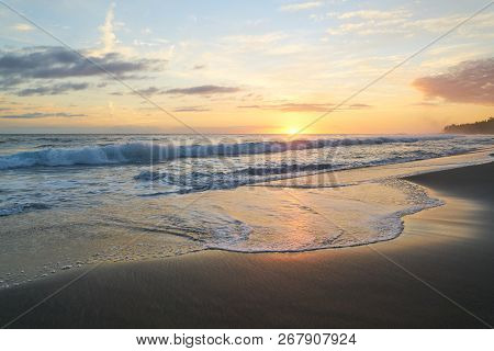 Sunset Etang Sale Reunion Island