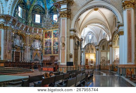 Valencia, Spain - Octuber 14, 2016: The Chapels Of The Presbytery Of The Cathedral