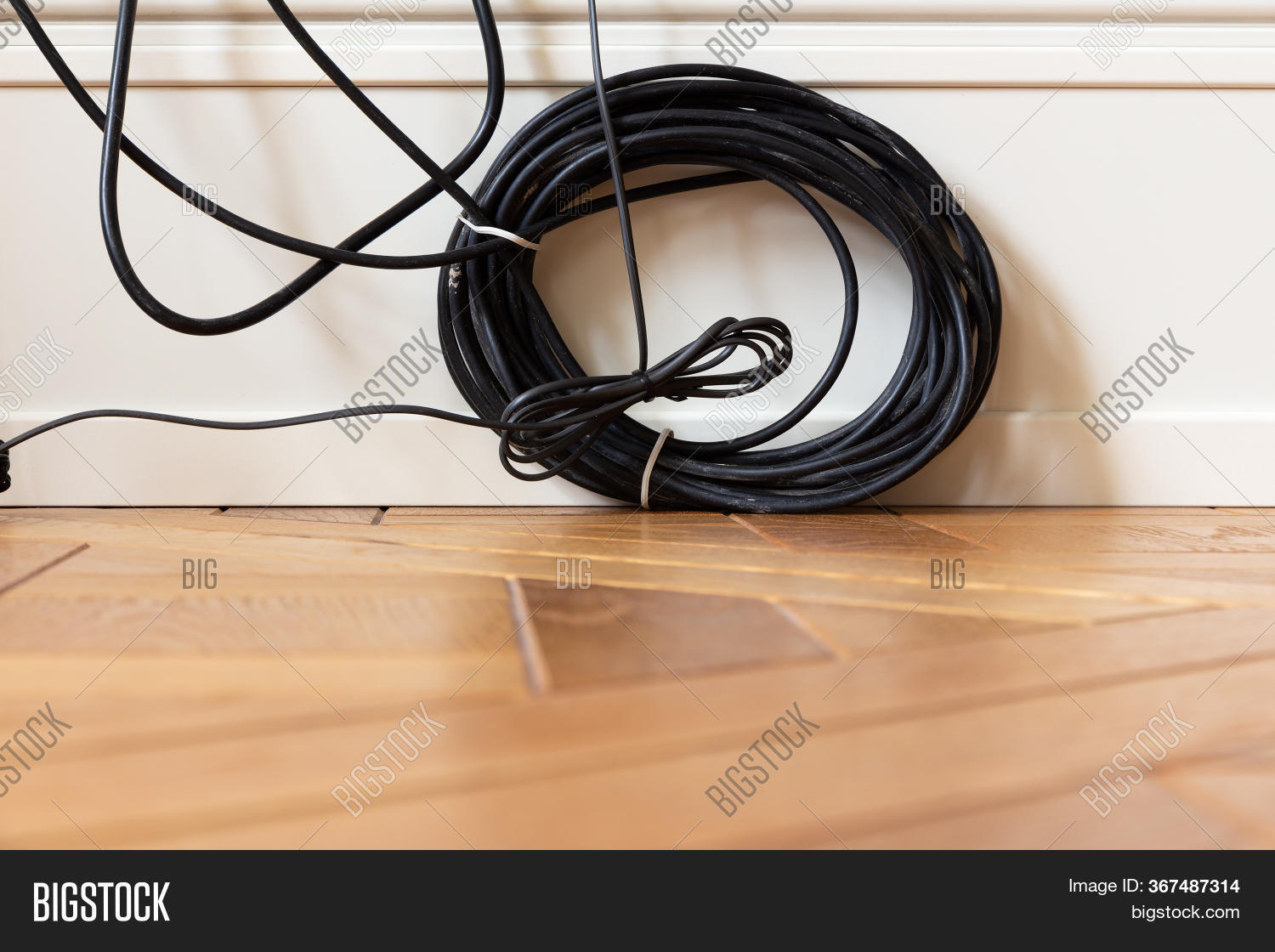 Black Television Cable Image & Photo (Free Trial) | Bigstock