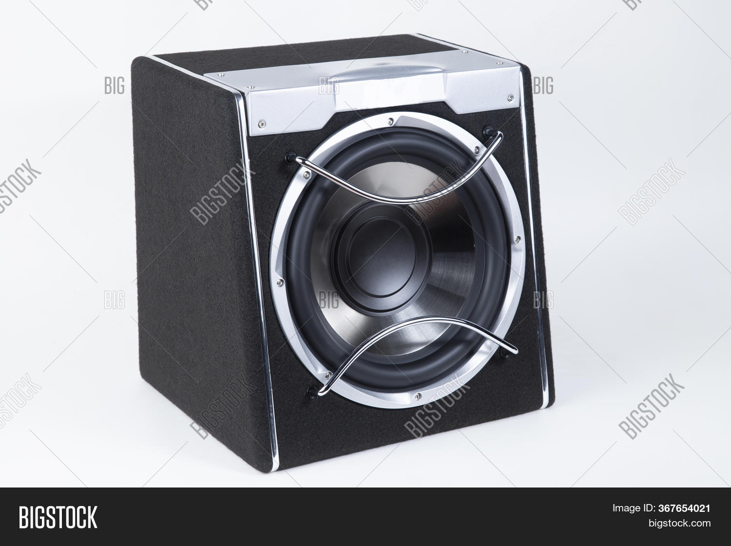 built in amplifier subwoofer for car