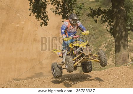 Ung rytter hopper Quad