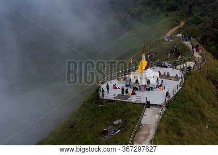 Mulayit Monastery Pagoda For Women , December,24,2018 :moei Wadi,myanmar
