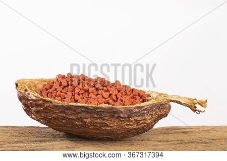 Organic Achiote Seeds - Bixa Orellana. Text Space