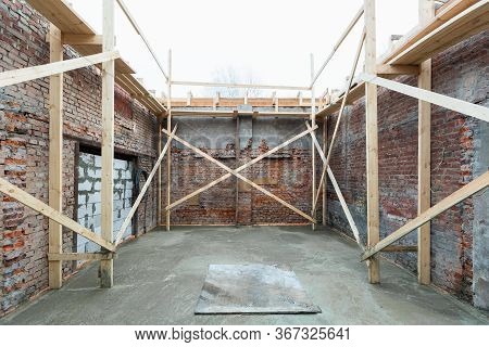 Strengthening Walls Inside Building With Cement Filling Floor In Apartment Is Under Construction, Re