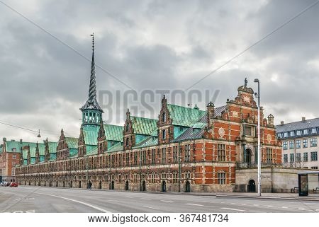 Borsen Is A Building In Central Copenhagen, Denmark. It Was Built By Christian Iv In 1619 1640 And I