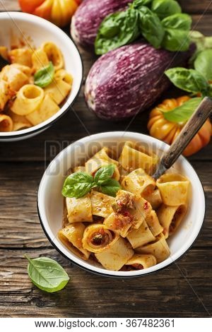 Pasta Calamarata With Vegetarian Sauce