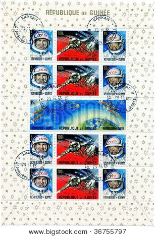 기니 공화국-1965 년경: 우표 년경 1965 년, Wostok 3, 4 우주 임무를 명예를