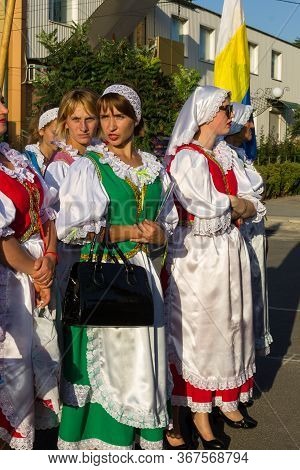 Genichesk, Ukraine - August 26, 2017: Unknown Women In A Traditional Czech Clothing During Festival 